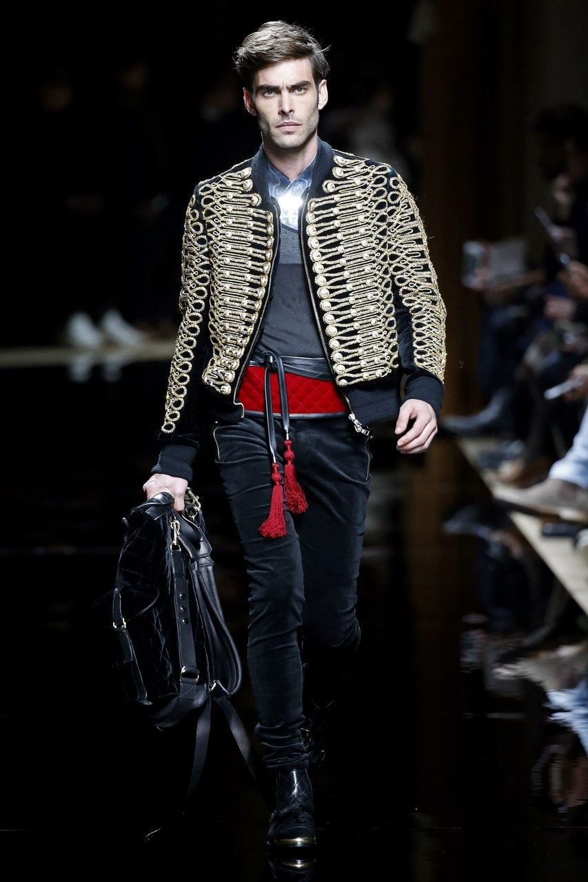 Paris Fashion Week Autunno/Inverno 2016/17 Balmain